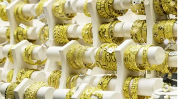 سعر الذهب الآن في الصاغة.. وعيار 21 يهبط وسط تقلبات الأسعار العالمية